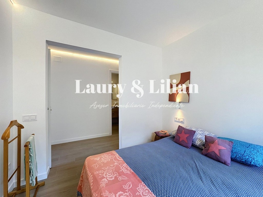 Apartamento de 2 dormitorios totalmente reformado, con aparc - foto 13