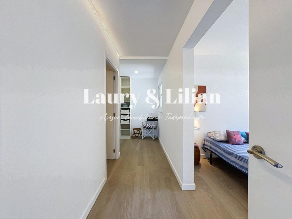 Apartamento de 2 dormitorios totalmente reformado, con aparc - foto 14
