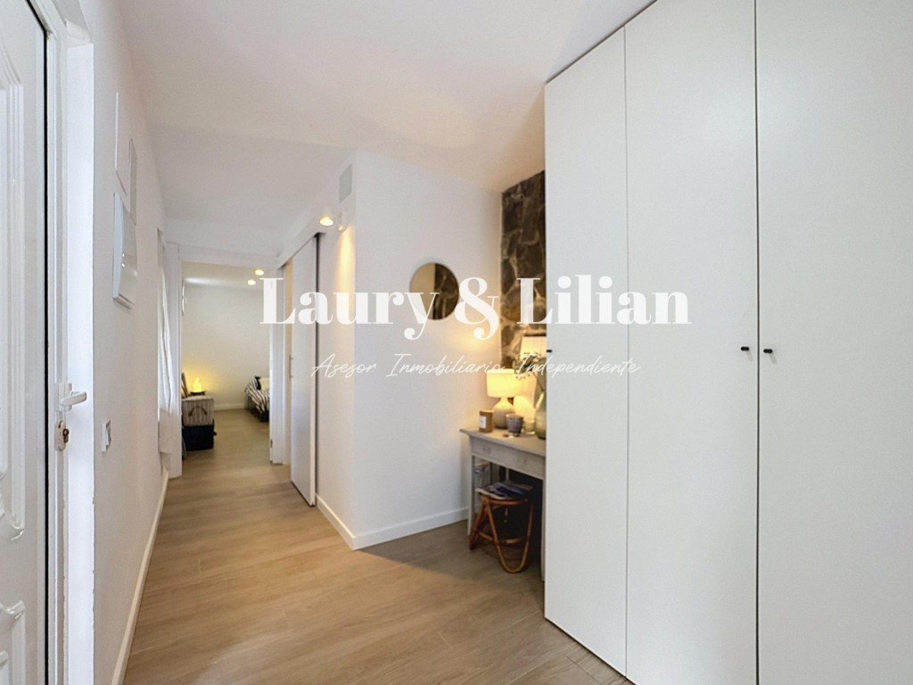 Apartamento de 2 dormitorios totalmente reformado, con aparc - foto 22