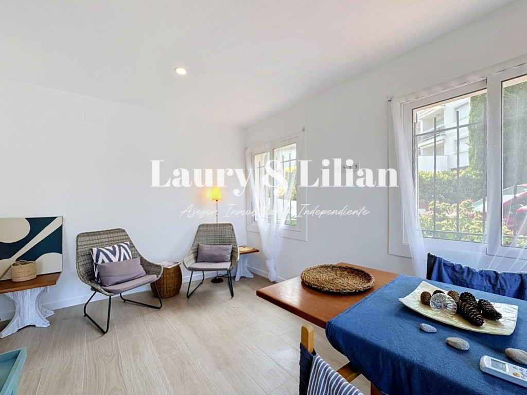 Apartamento de 2 dormitorios totalmente reformado, con aparc - foto 7