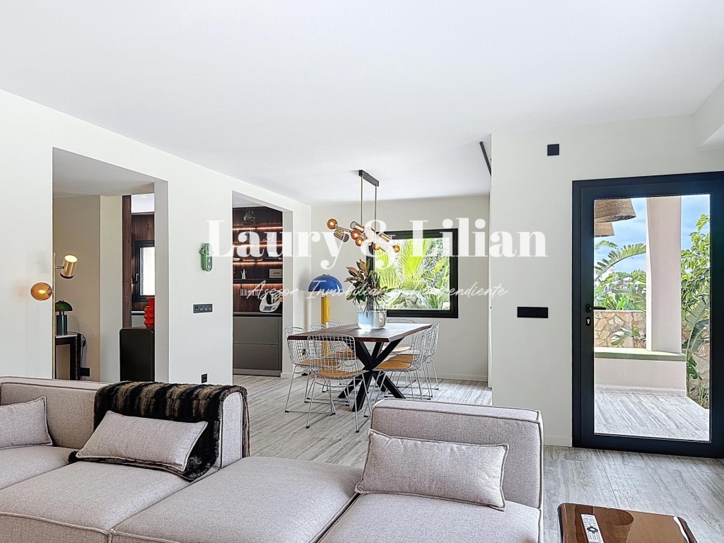 Excepcional villa con amarre de 14 m y canal largo . - foto 17