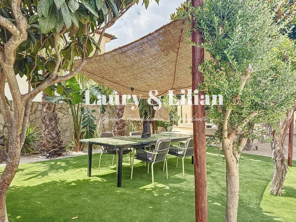 Excepcional villa con amarre de 14 m y canal largo . - foto 42