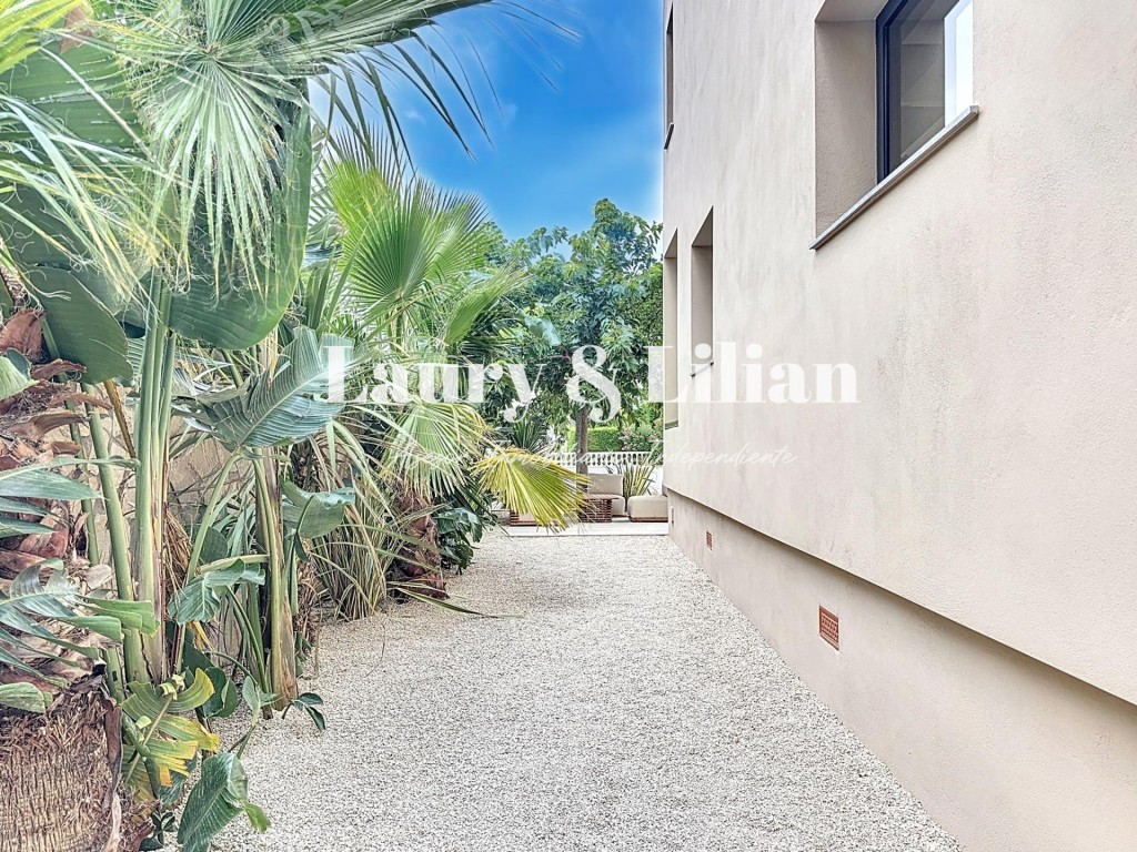 Excepcional villa con amarre de 14 m y canal largo . - foto 46