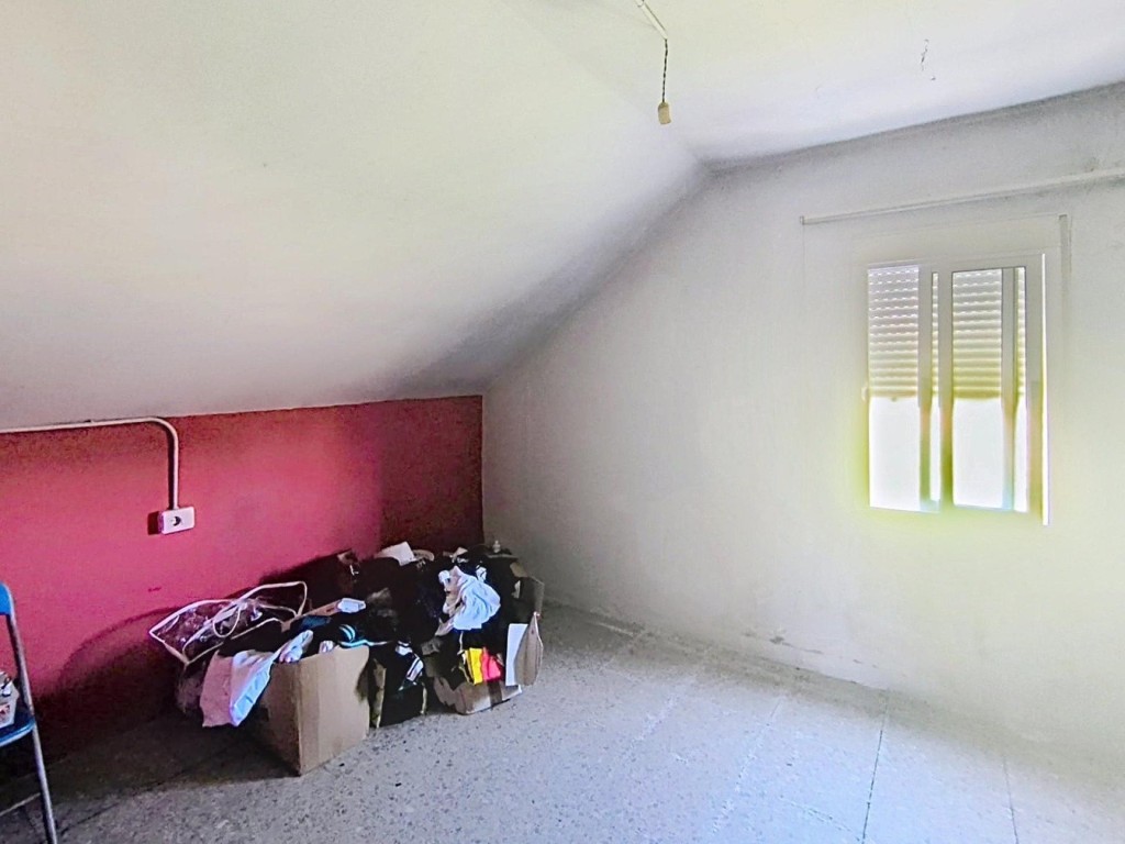 Casa para restaurar con huerta cerca de la playa de As Furna - foto 12