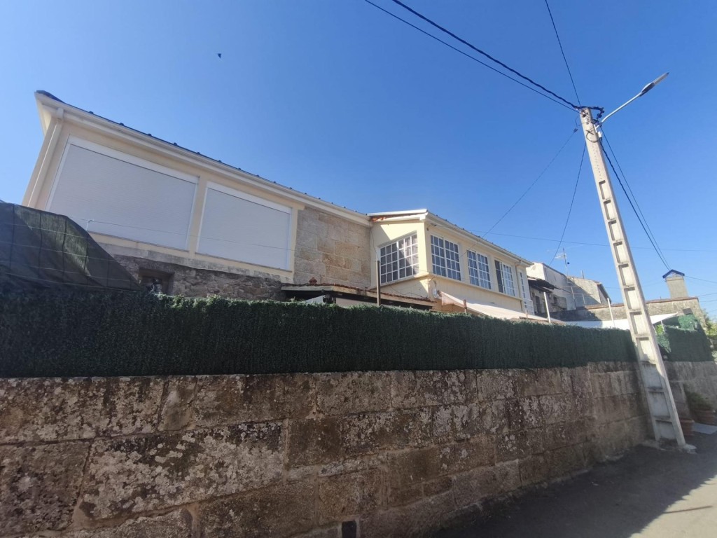 Casa de piedra con piscina y encanto en O Carballiño - foto 8