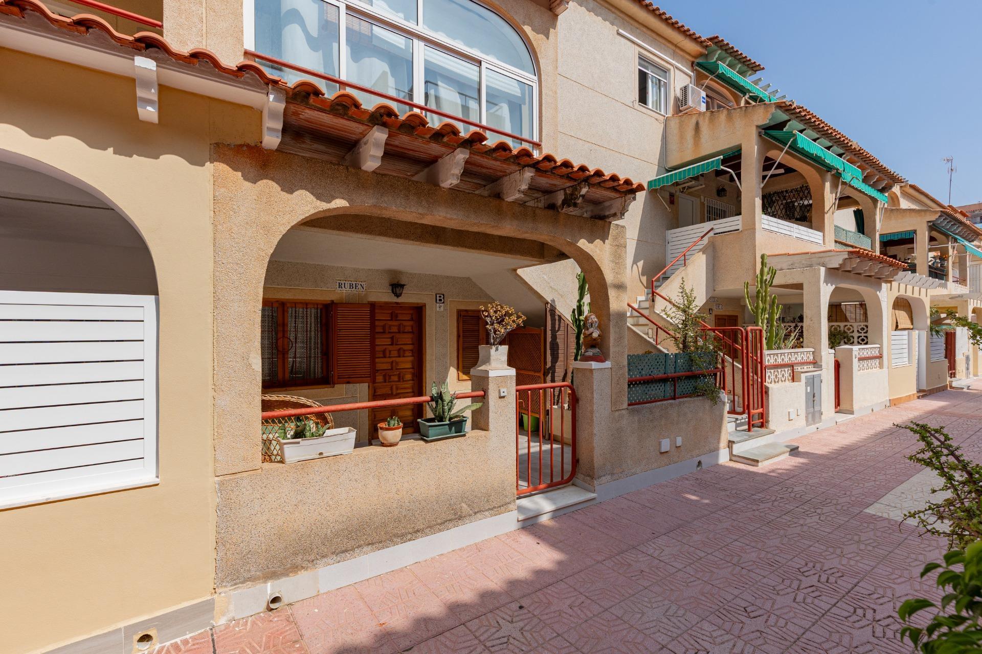 ¡Tu hogar junto al mar! Planta baja con terraza de 15 m2 en 