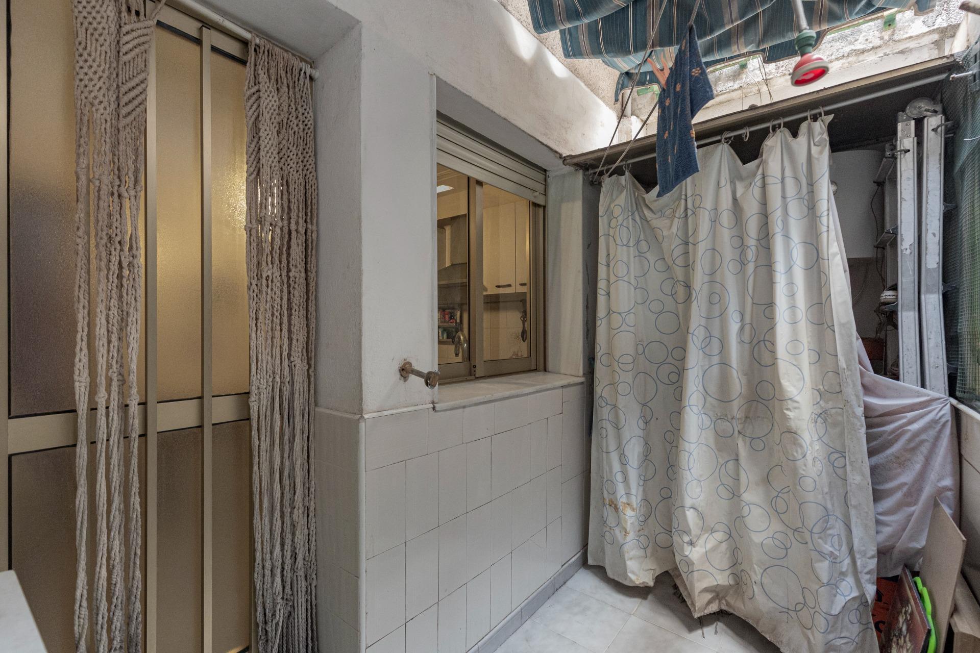 ¡Tu hogar junto al mar! Planta baja con terraza de 15 m2 en  - foto 22