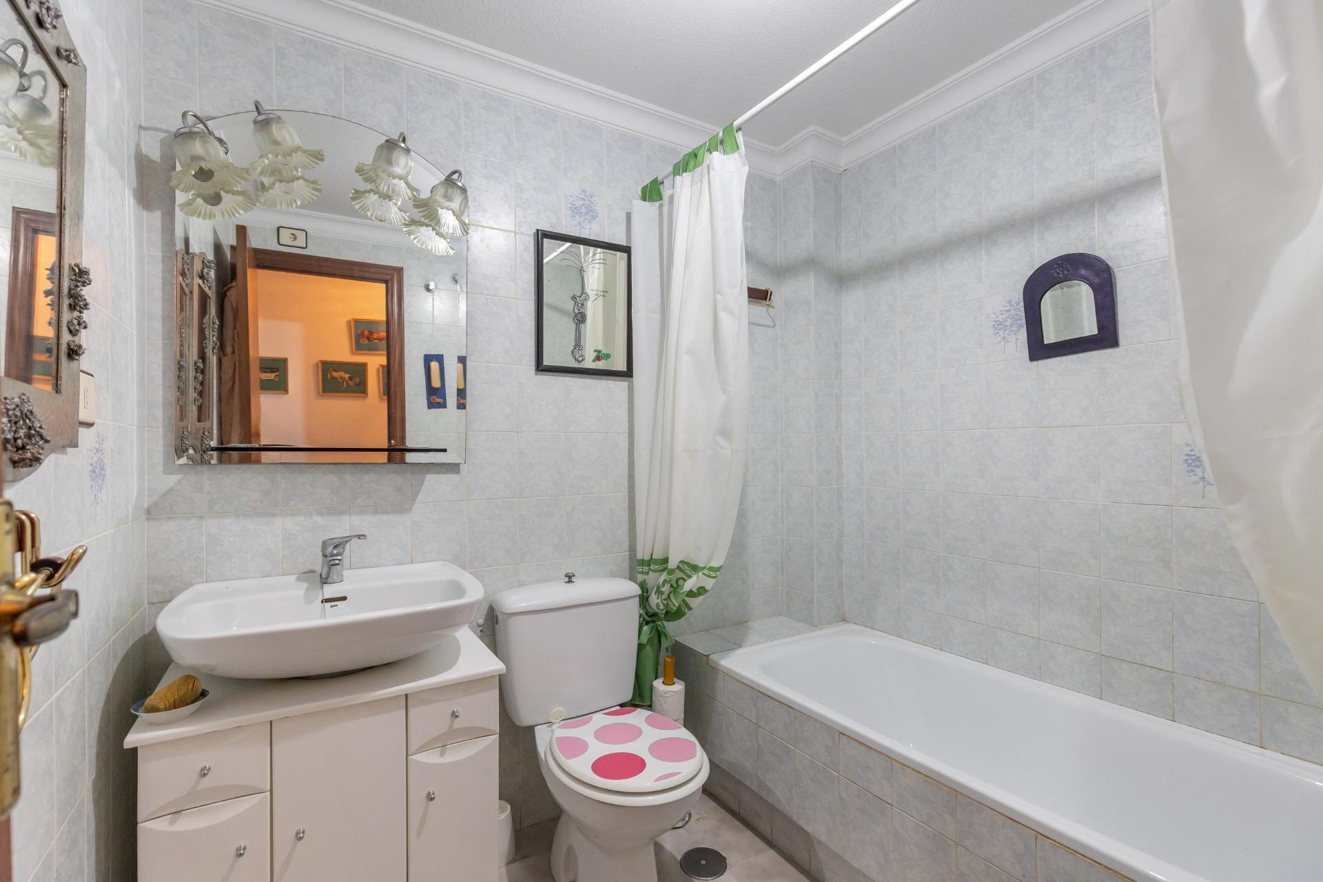 ¡Tu hogar junto al mar! Planta baja con terraza de 15 m2 en  - foto 23