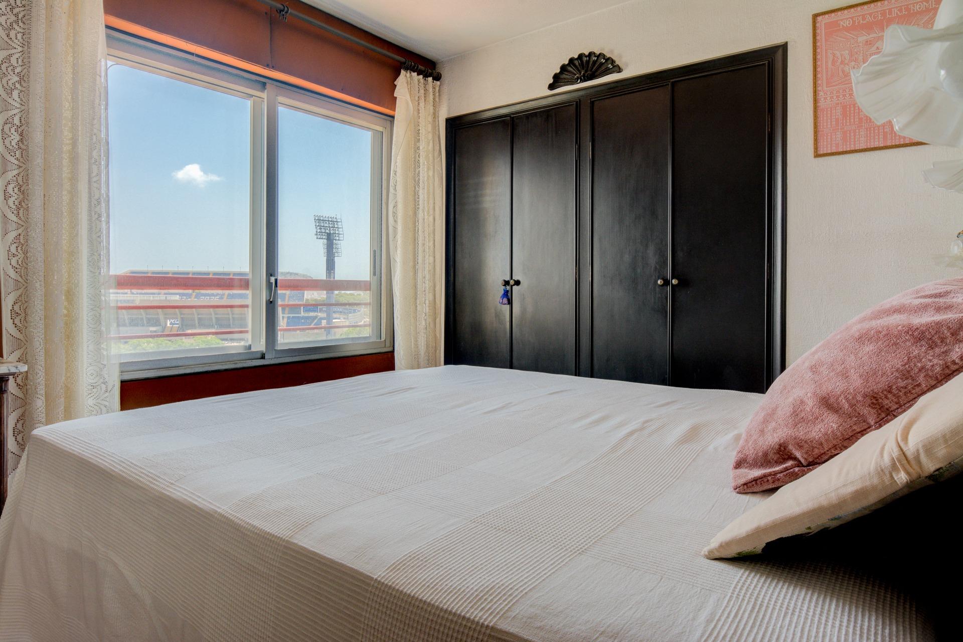 Piso para reformar de 4 habitaciones y con urbanización en S - foto 6