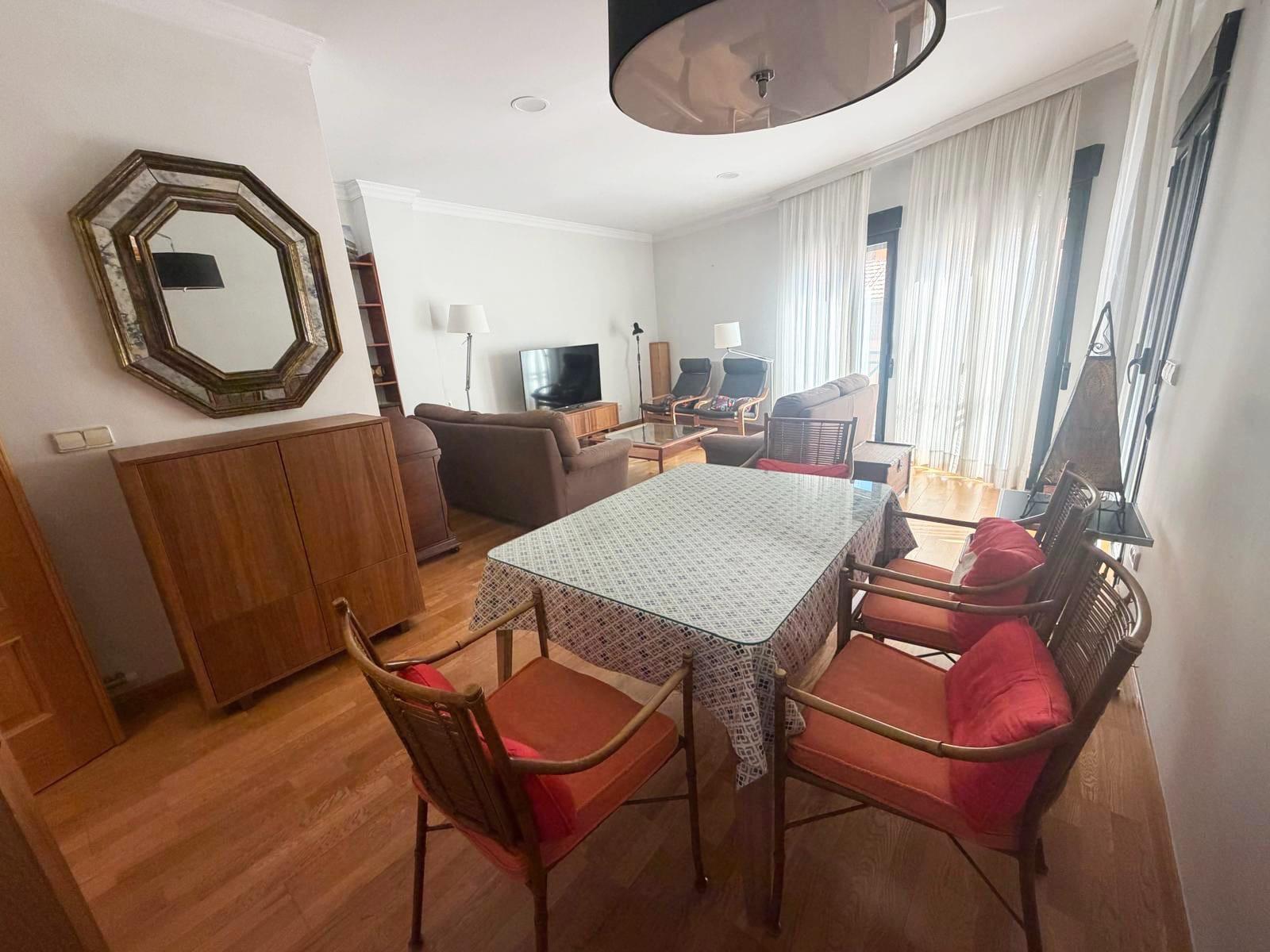 ¡Vive en una de las mejores zonas de Granada! Piso reformado - foto 6