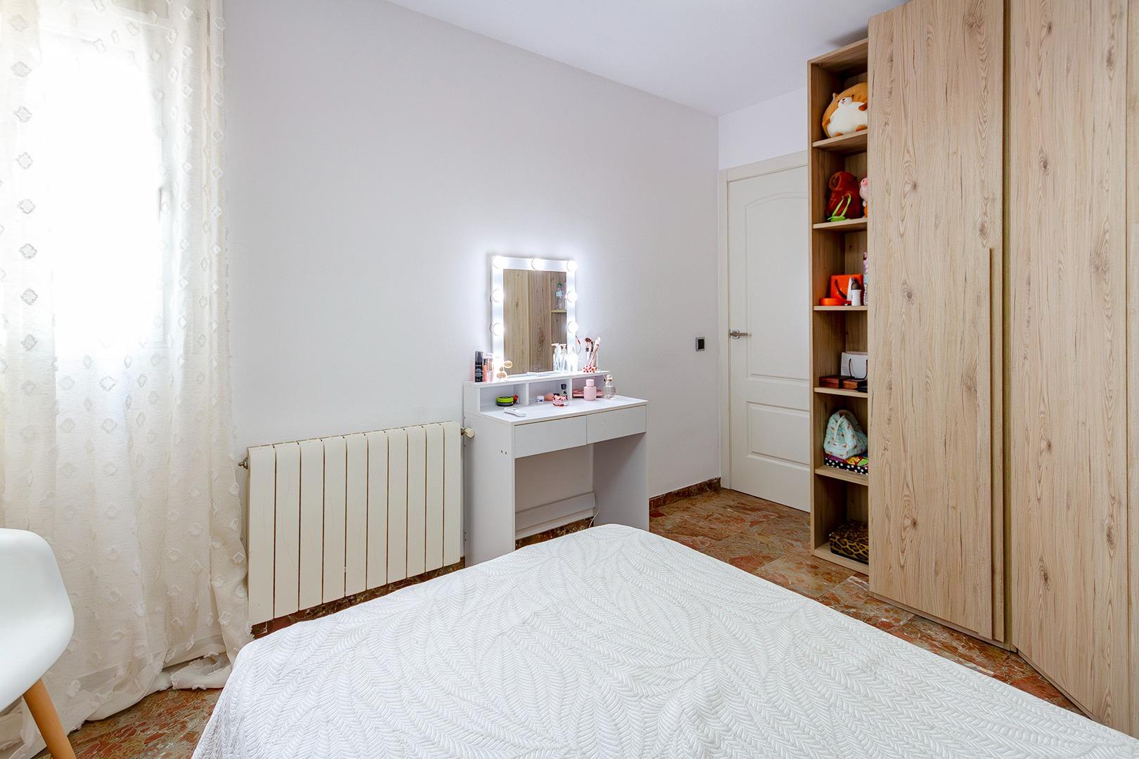 ÚNICO EN EL BARRIO DE CAMI FONDO DE MARTORELL - foto 25