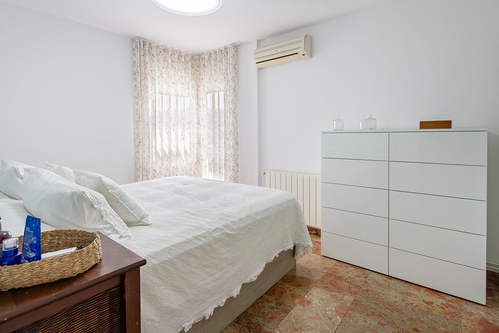 ÚNICO EN EL BARRIO DE CAMI FONDO DE MARTORELL - foto 29