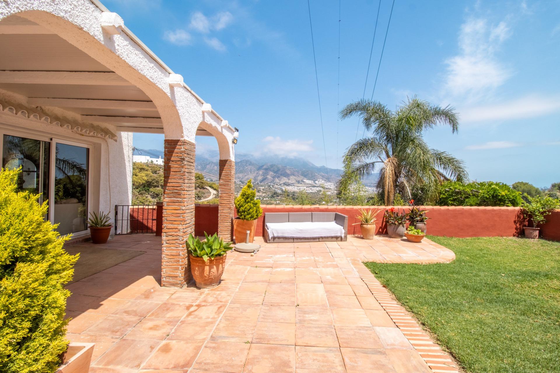 Fantástica Villa con Vistas Panorámicas en Punta Lara - foto 3