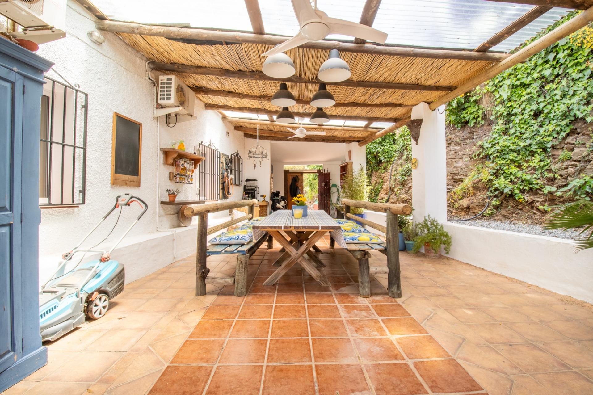 Fantástica Villa con Vistas Panorámicas en Punta Lara - foto 5