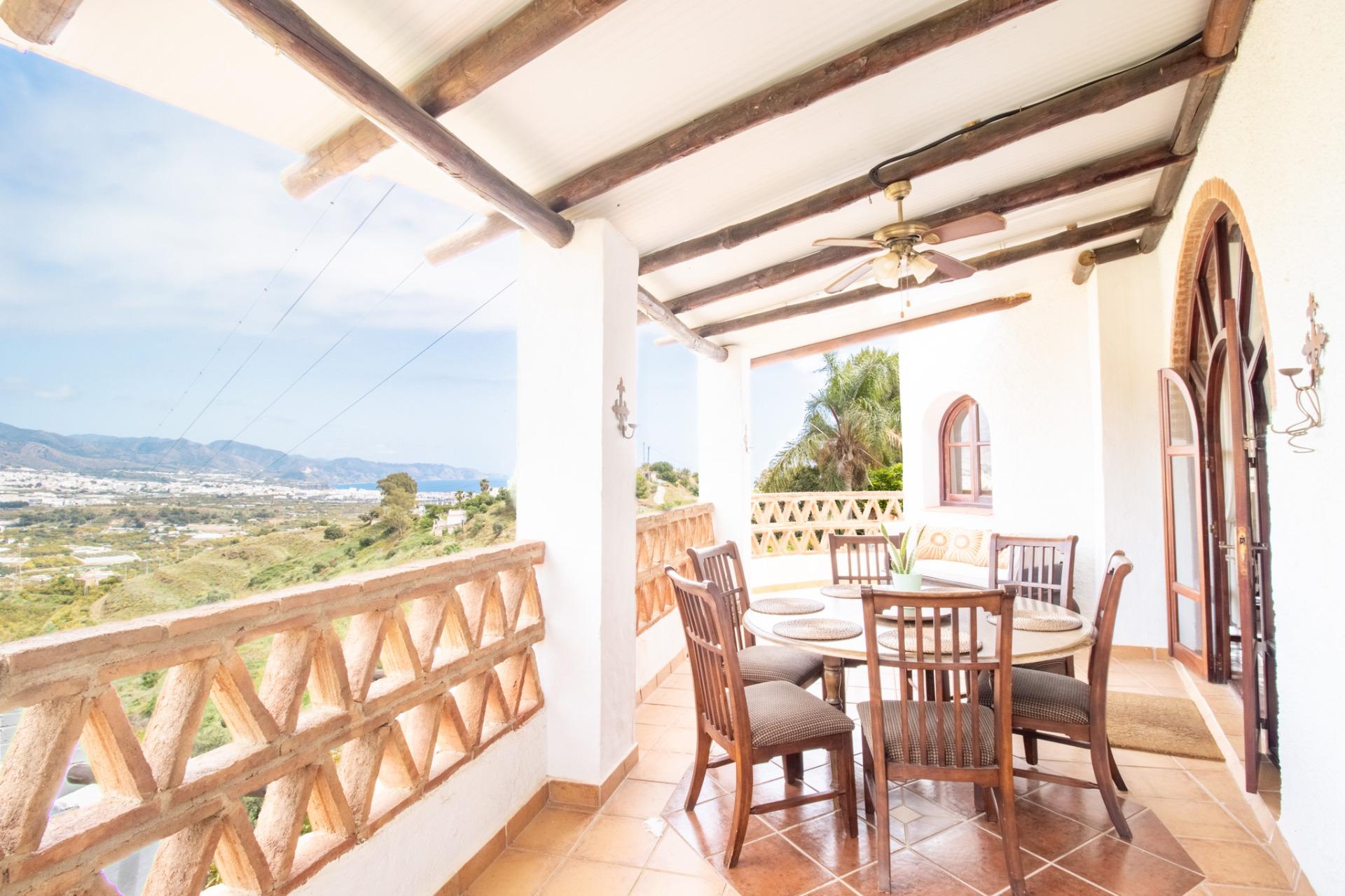 Fantástica villa con piscina privada y amplios espacios - foto 15