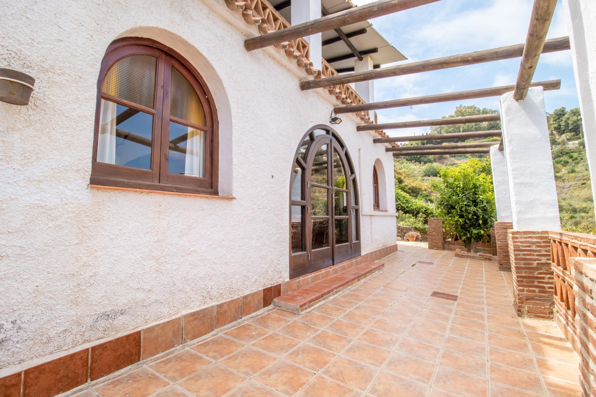 Fantástica villa con piscina privada y amplios espacios - foto 34
