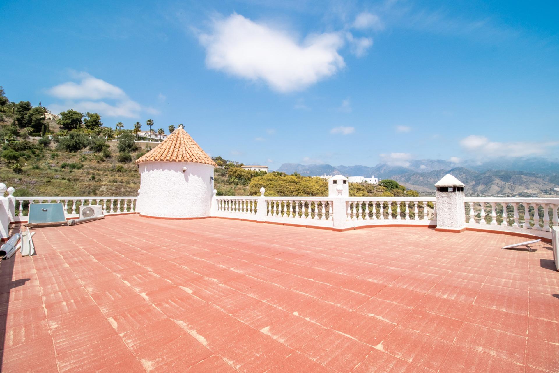 Fantástica villa con piscina privada y amplios espacios - foto 41