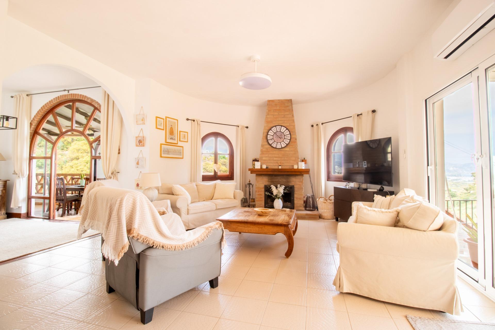 Fantástica villa con piscina privada y amplios espacios - foto 7