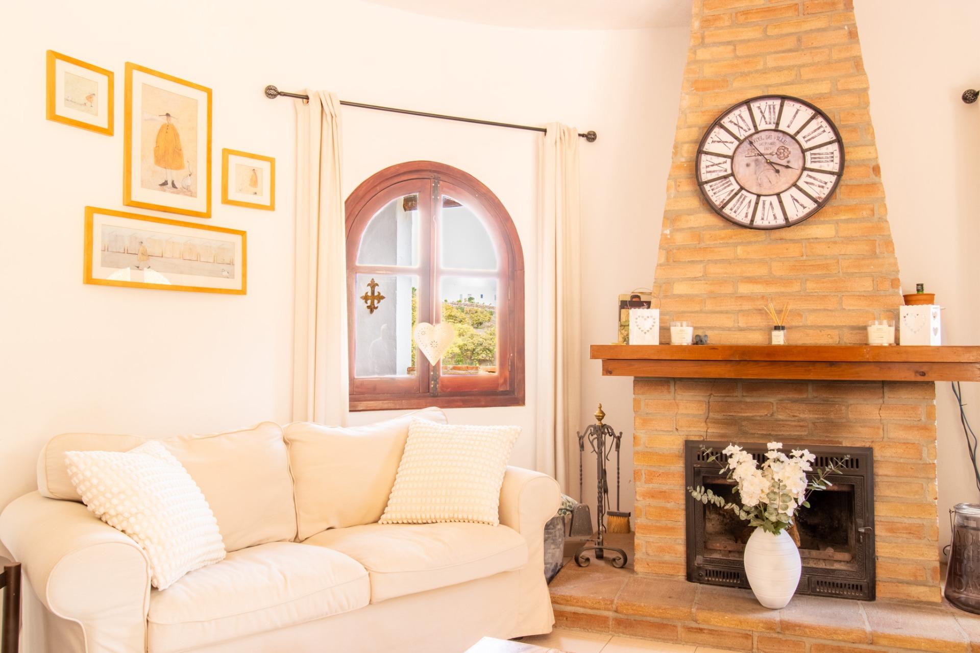 Fantástica villa con piscina privada y amplios espacios - foto 8