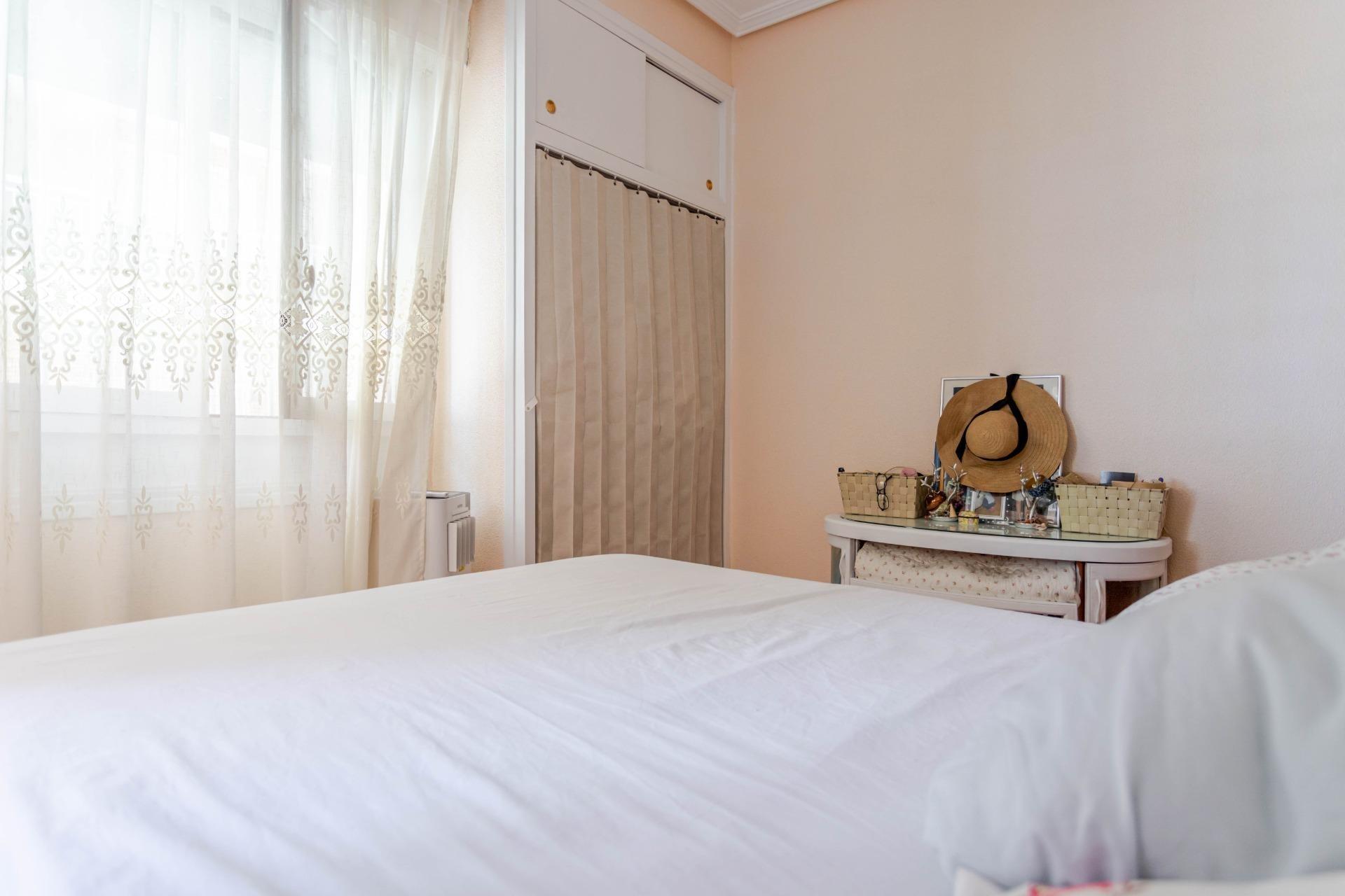 Amplio apartamento a solo 30 metros de la Playa de Los Náufr - foto 16