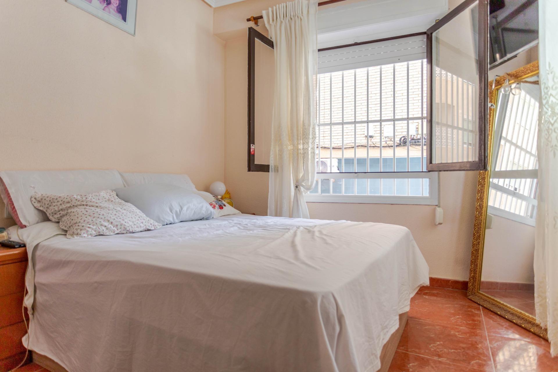 Amplio apartamento a solo 30 metros de la Playa de Los Náufr - foto 17