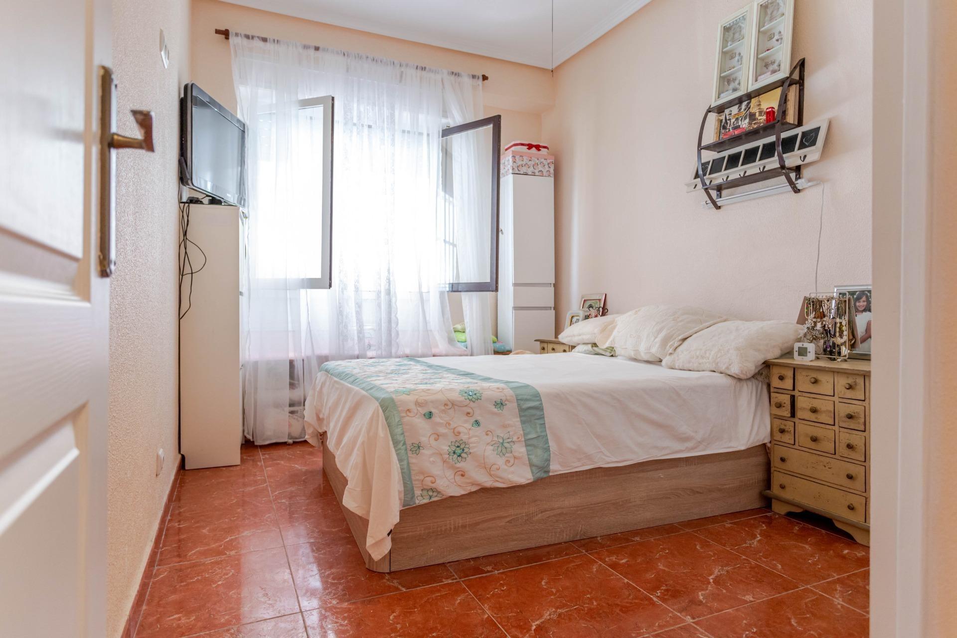 Amplio apartamento a solo 30 metros de la Playa de Los Náufr - foto 19