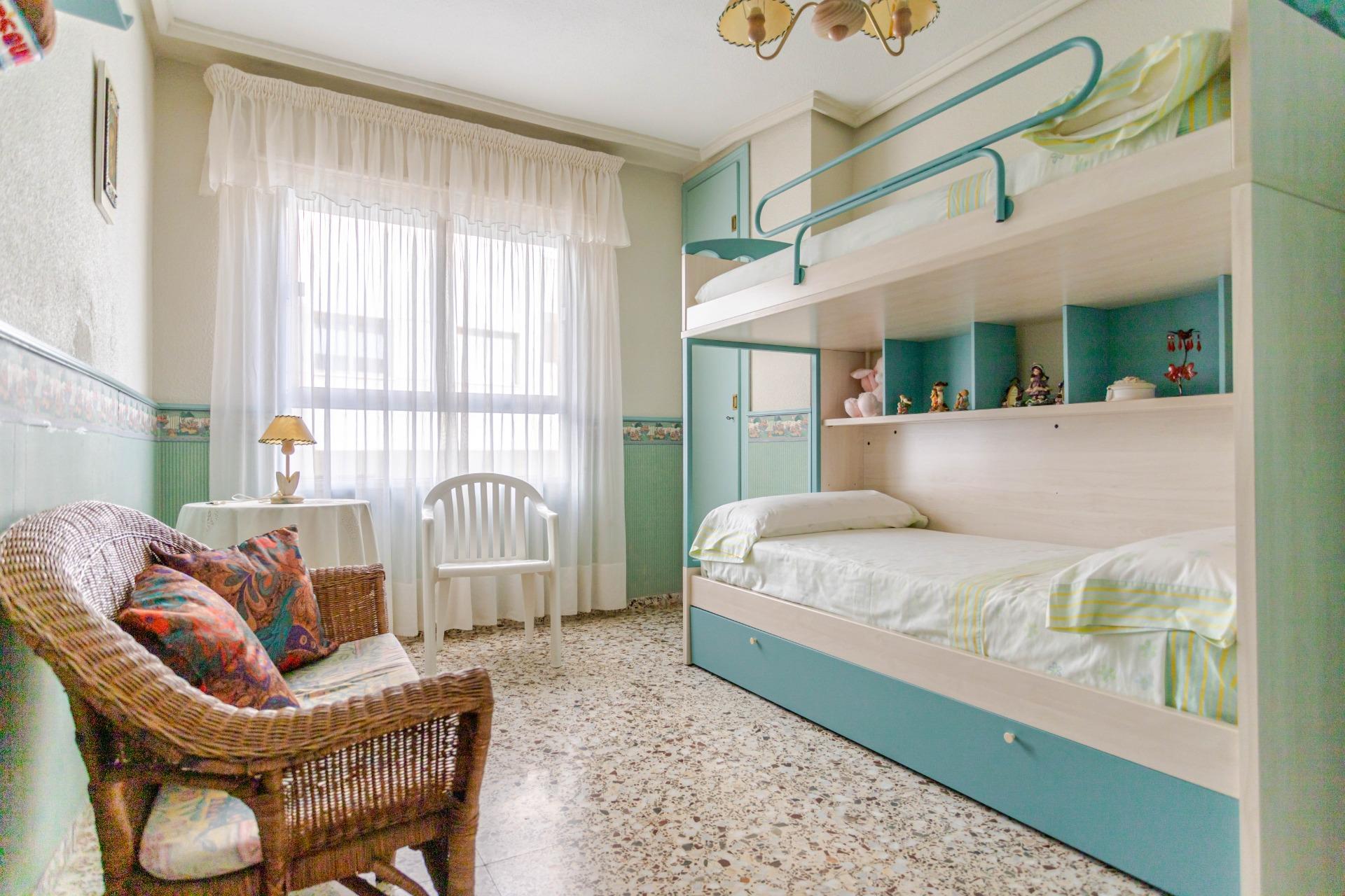Apartamento en esquina a 100 metros de Playa de Los Locos co - foto 17