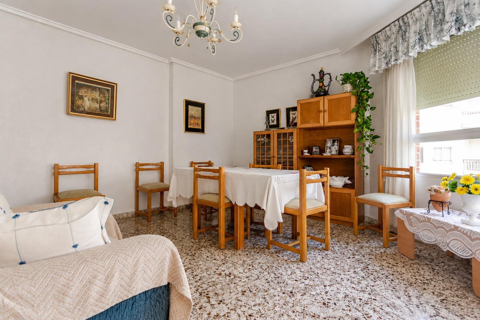 Apartamento en esquina a 100 metros de Playa de Los Locos co - foto 6