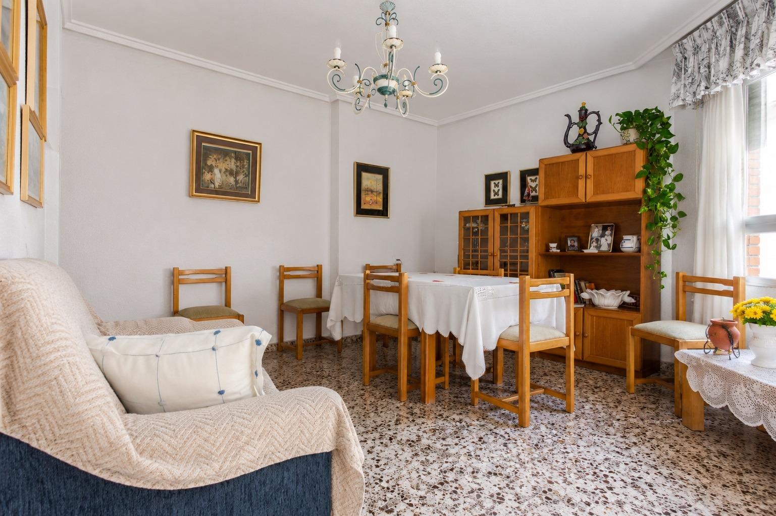 Apartamento en esquina a 100 metros de Playa de Los Locos co - foto 7