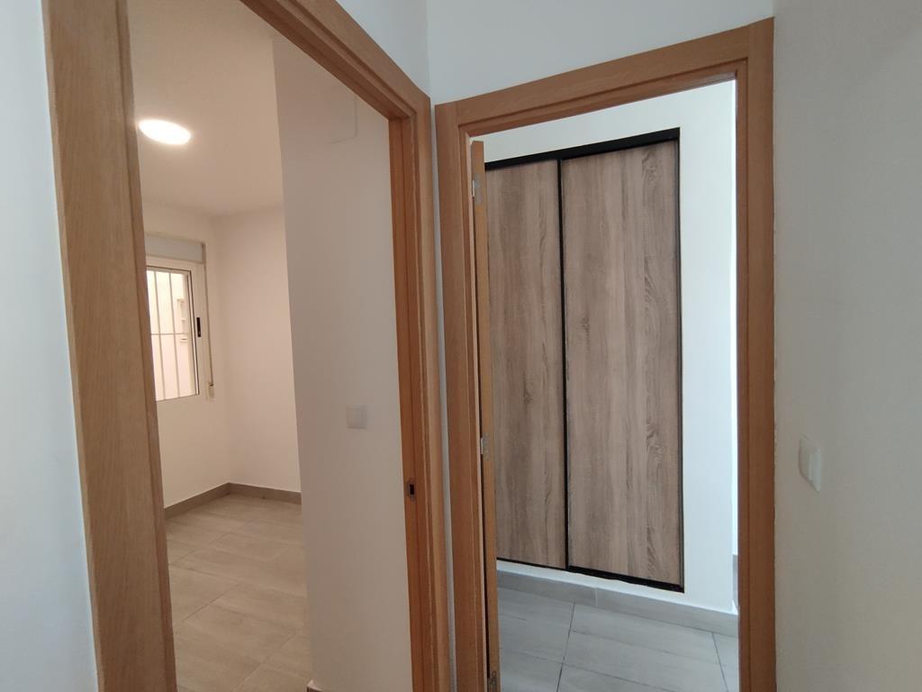 Apartamento completamente reformado a 500m de la playa - foto 17