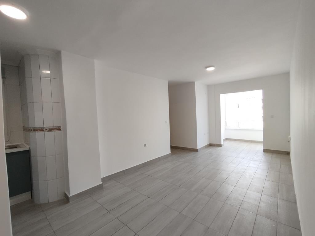 Apartamento completamente reformado a 500m de la playa - foto 4