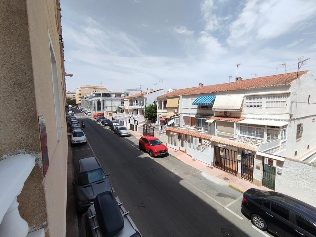 Apartamento completamente reformado a 500m de la playa - foto 9