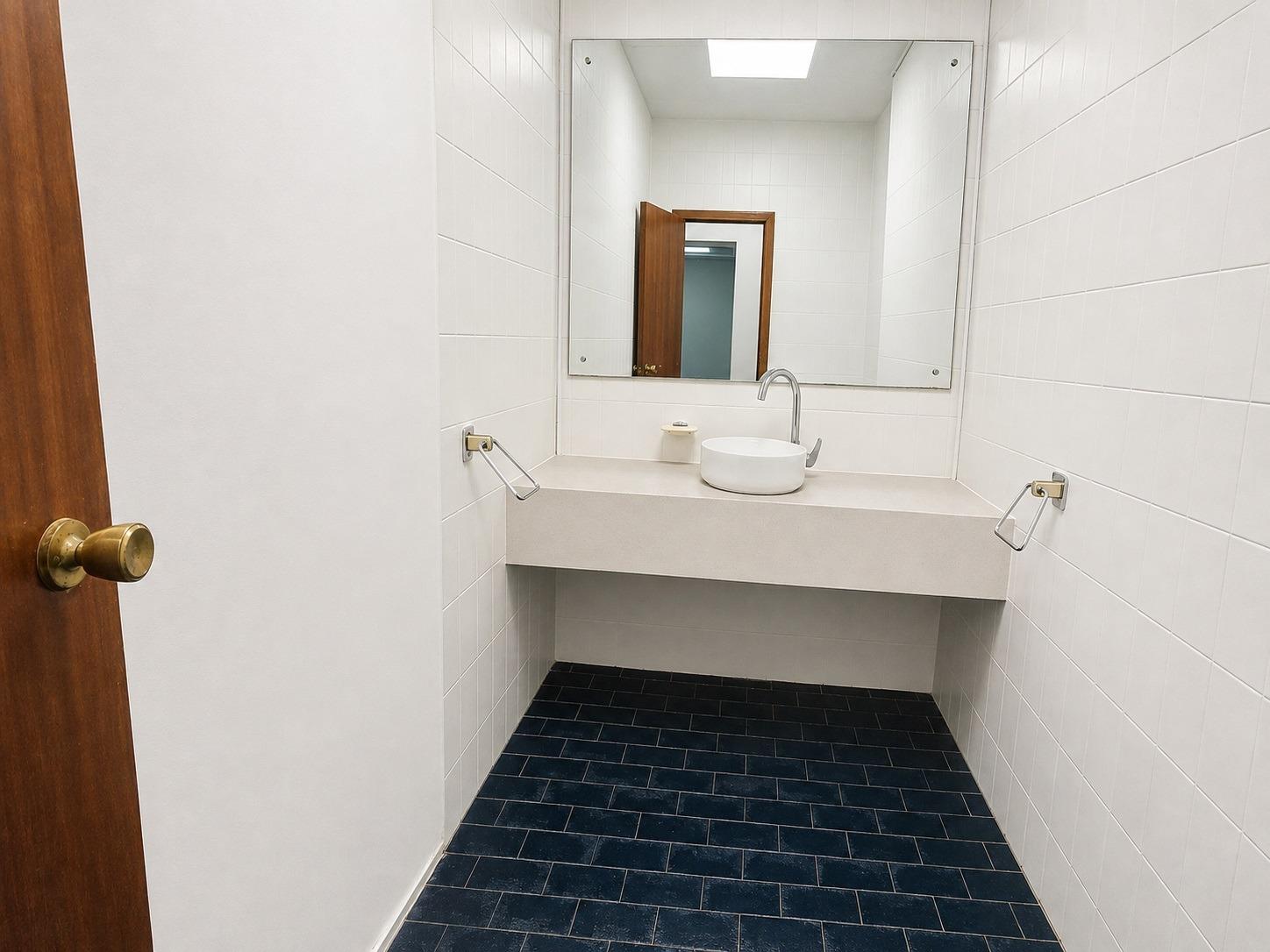 Local comercial de 127 m2 en alquiler entre el Ayuntamiento  - foto 14