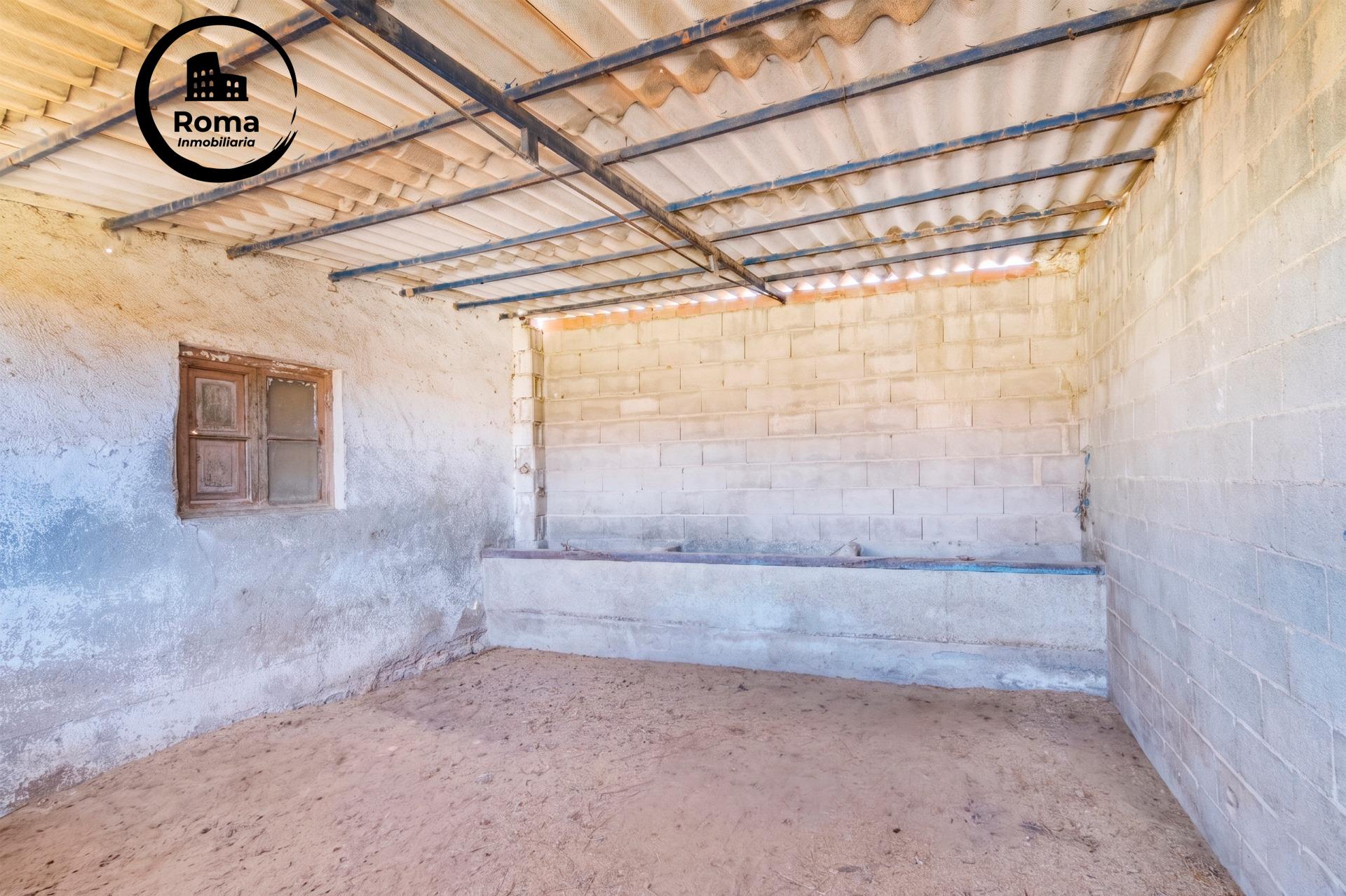 FINCA EN ATARFE CON DOS NAVES Y COBERTIZO - foto 17