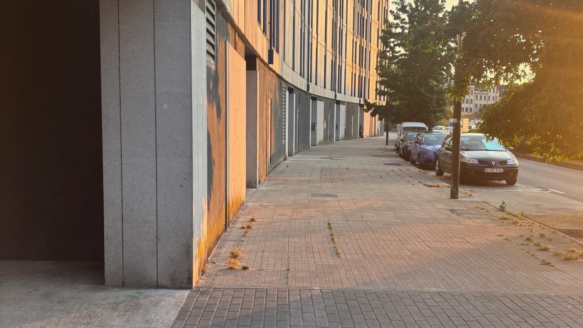 Plaza de garaje con capacidad para dos vehículos. - foto 3