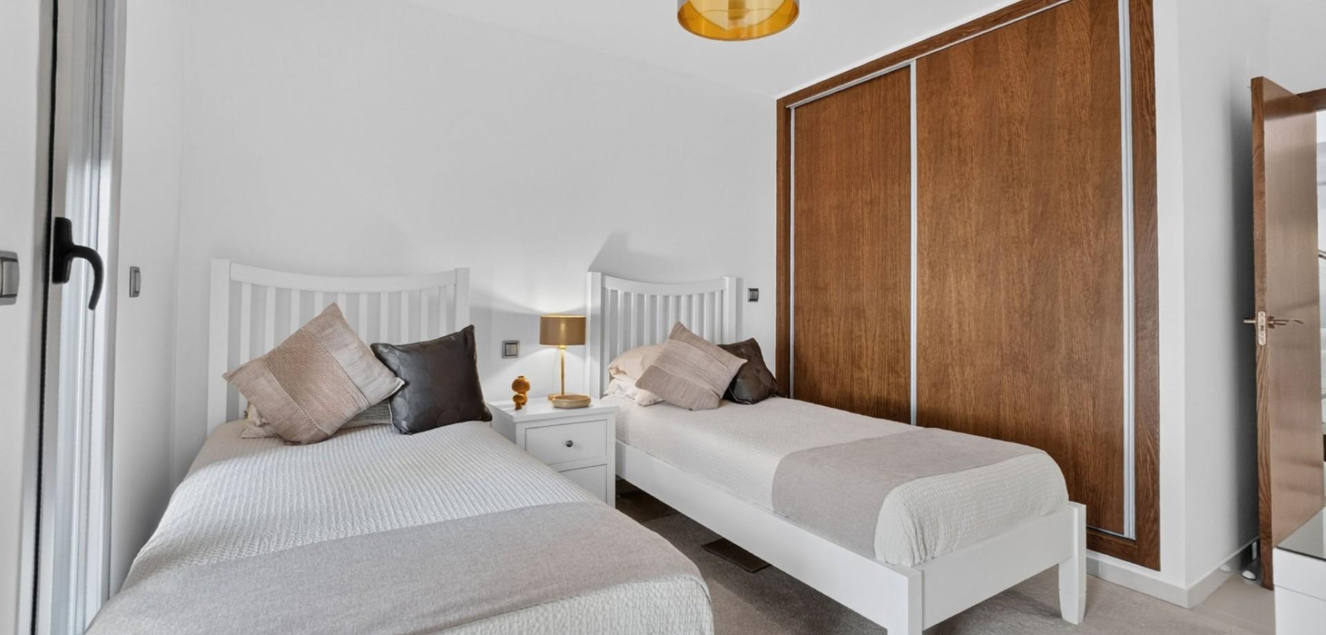 Villa 4 habitaciones 375m² en venta - Pinar de Campoverde - foto 26