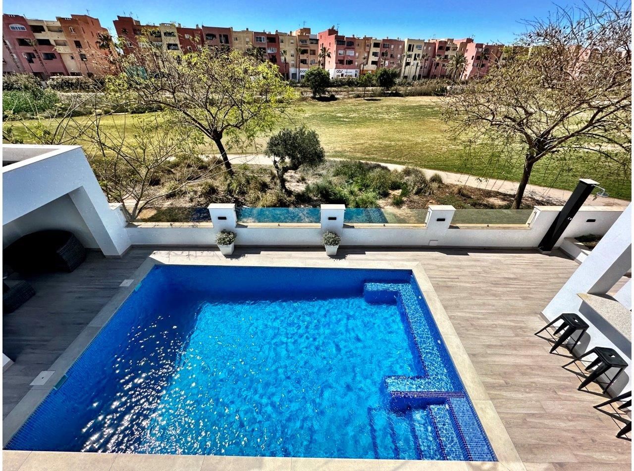 Villa 5 habitaciones en venta - Mar Menor Golf Resort - foto 12