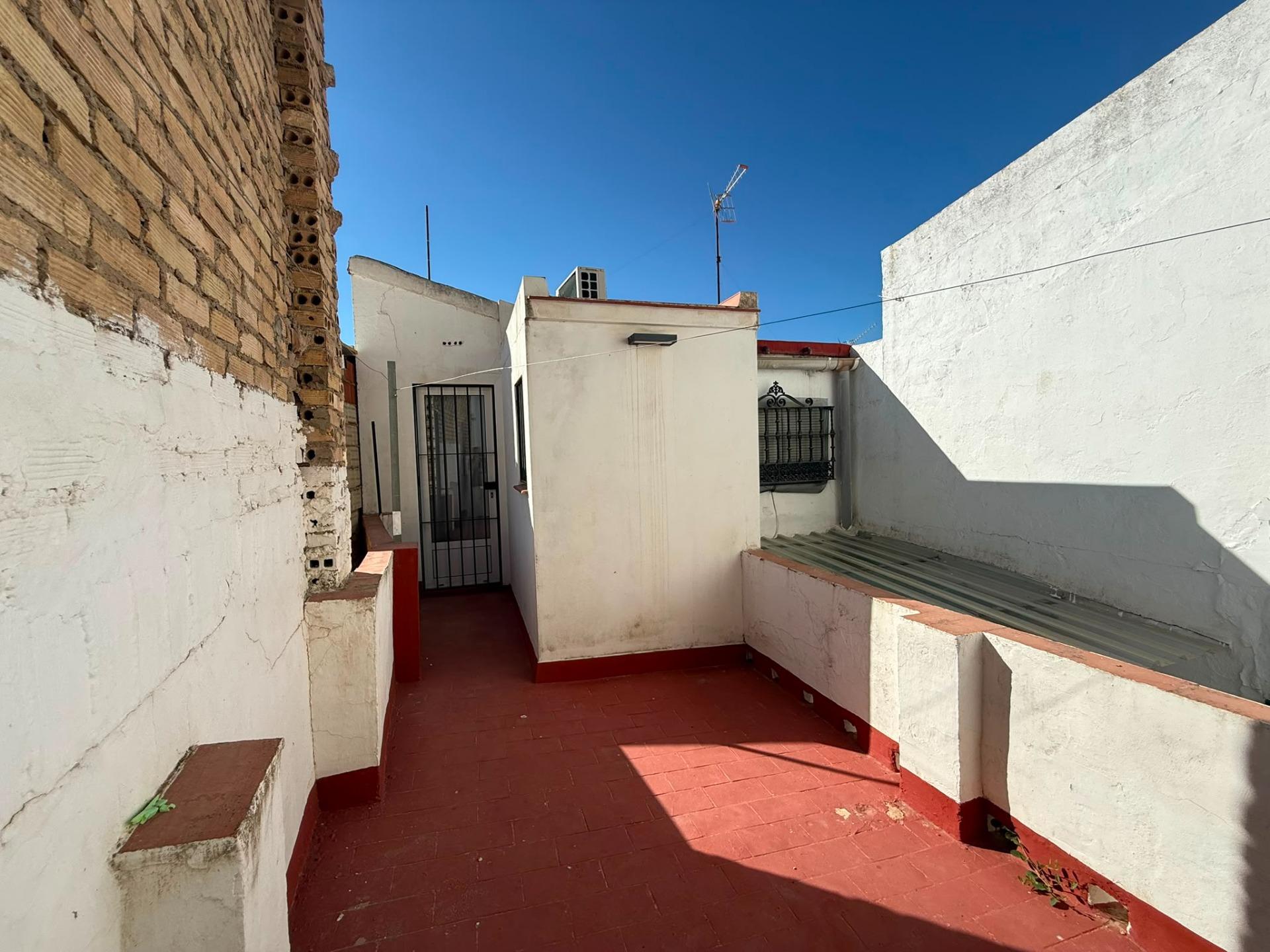 Casa en el Centro: Espacio y Comodidad en Dos Plantas - foto 20