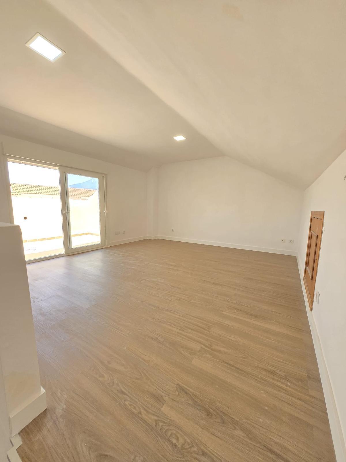 CHALET ADOSADO EN ZONA RECINTO FERIAL - FUENGIROLA - foto 20