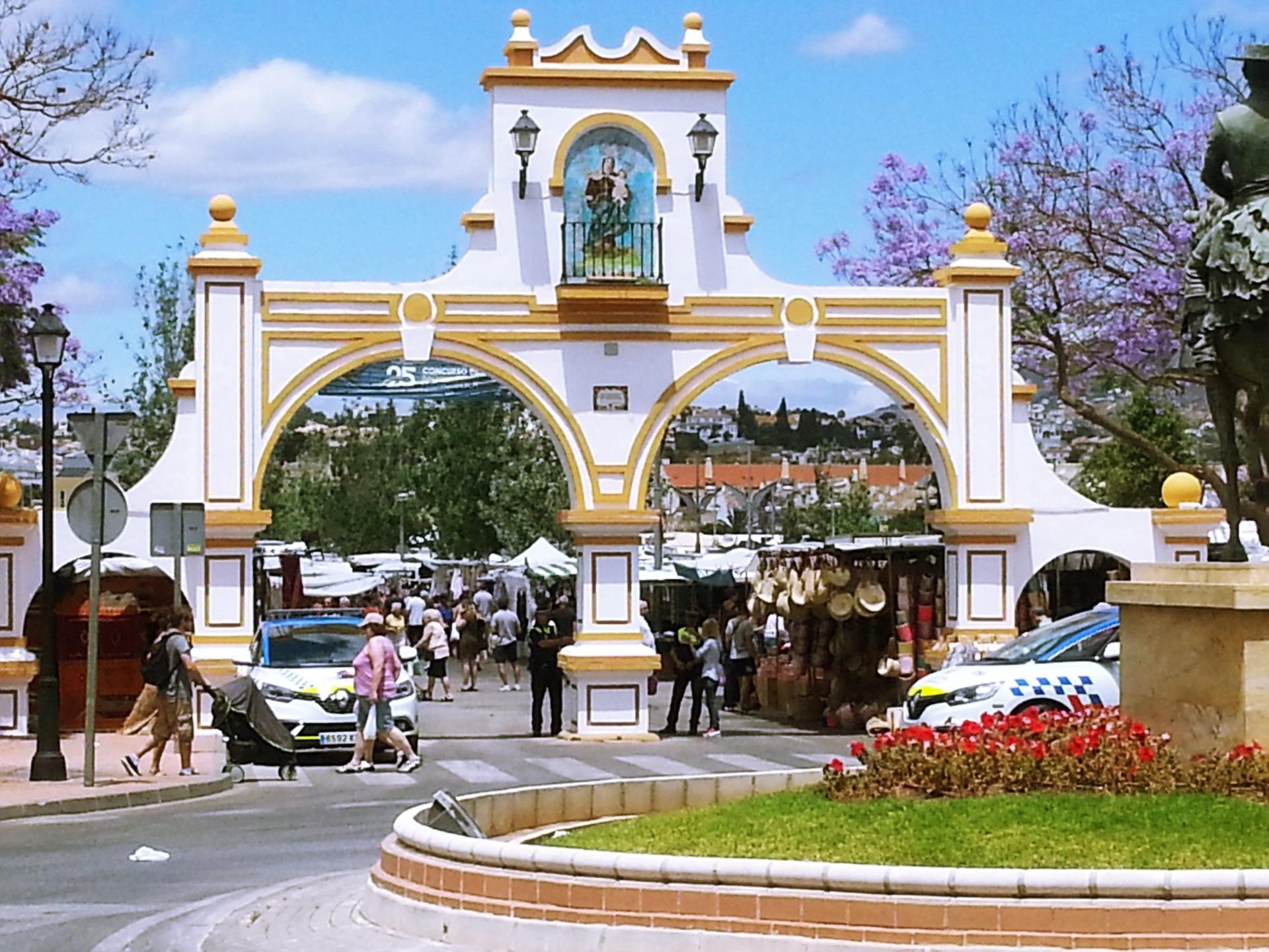 CHALET ADOSADO EN ZONA RECINTO FERIAL - FUENGIROLA - foto 22