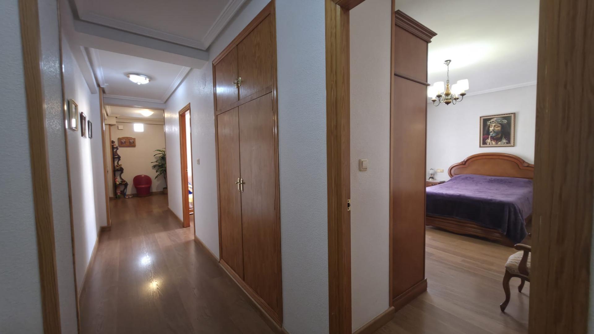 Amplio Apartamento de 3 habitaciones en Torrevieja, Acequion - foto 11