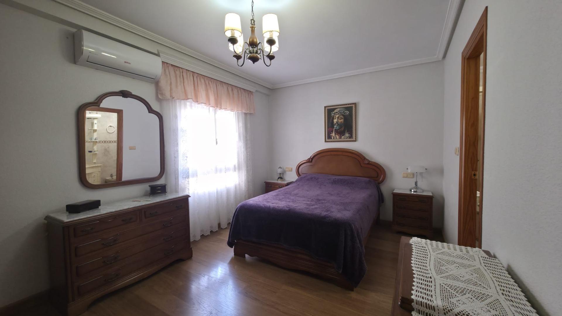 Amplio Apartamento de 3 habitaciones en Torrevieja, Acequion - foto 12