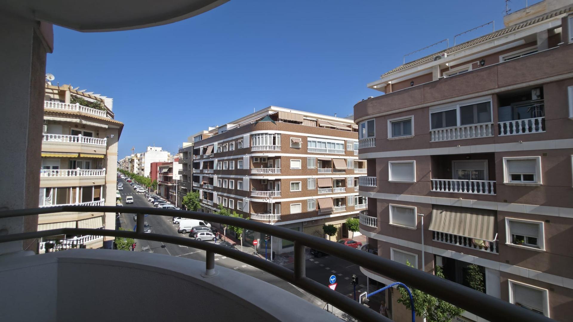 Amplio Apartamento de 3 habitaciones en Torrevieja, Acequion - foto 24