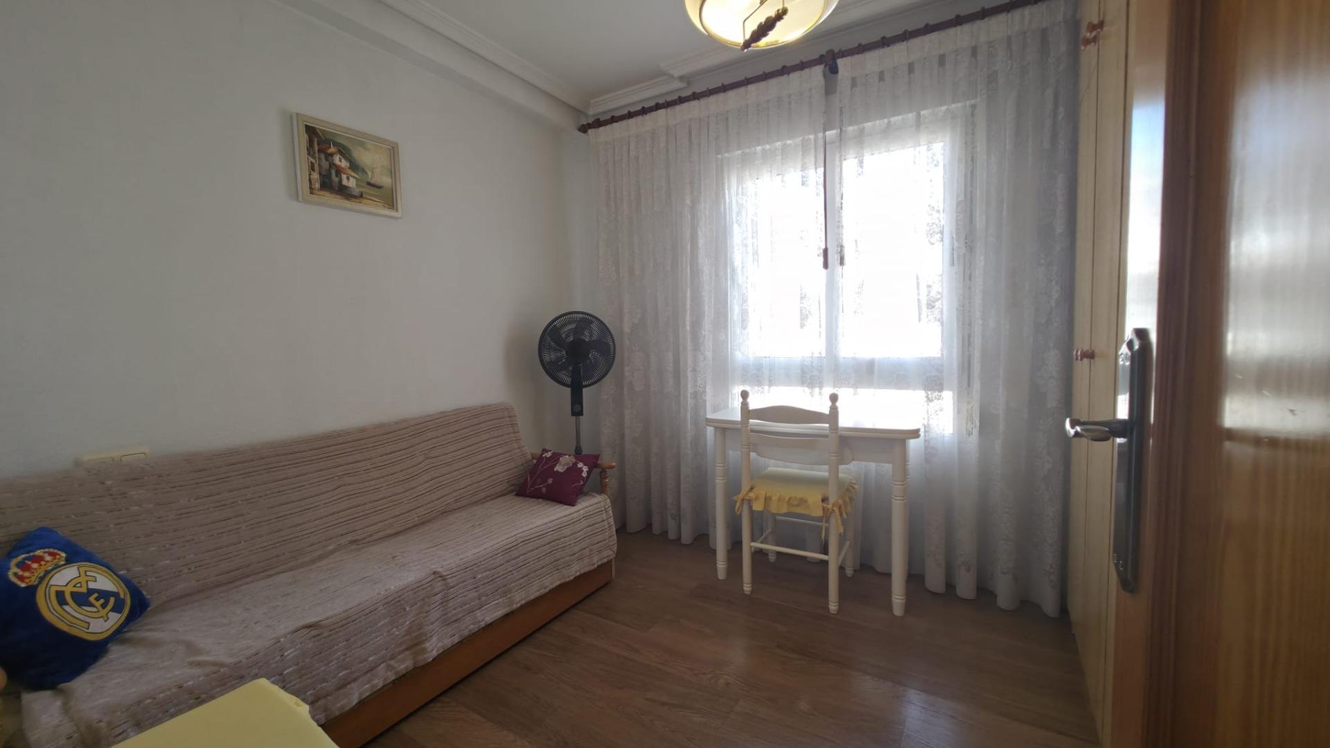 Amplio Apartamento de 3 habitaciones en Torrevieja, Acequion - foto 9