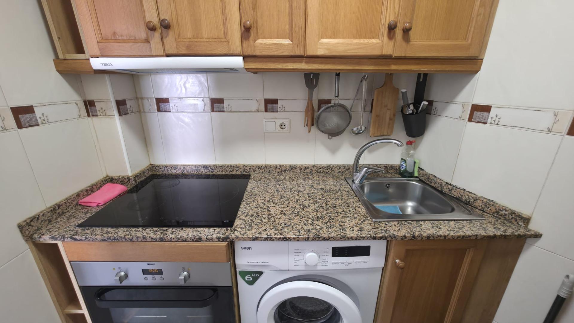 Apartamento en Torrevieja playa de Los Locos en Perfecto Est - foto 4