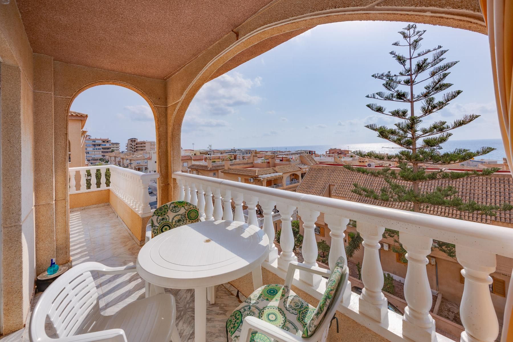 APARTAMENTO DE 2 DORMITORIOS 1 BAÑO EN TORREVIEJA ZONA LA MA