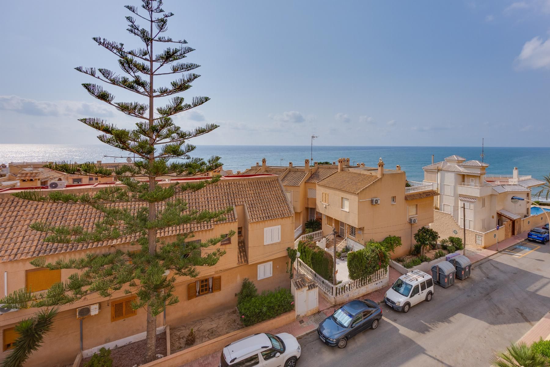 APARTAMENTO DE 2 DORMITORIOS 1 BAÑO EN TORREVIEJA ZONA LA MA - foto 5