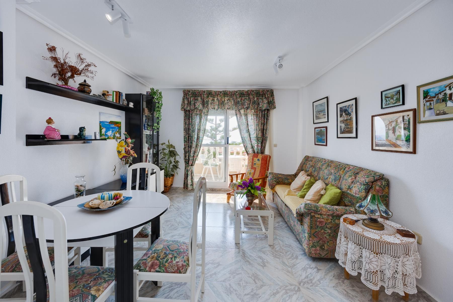 APARTAMENTO DE 2 DORMITORIOS 1 BAÑO EN TORREVIEJA ZONA LA MA - foto 7