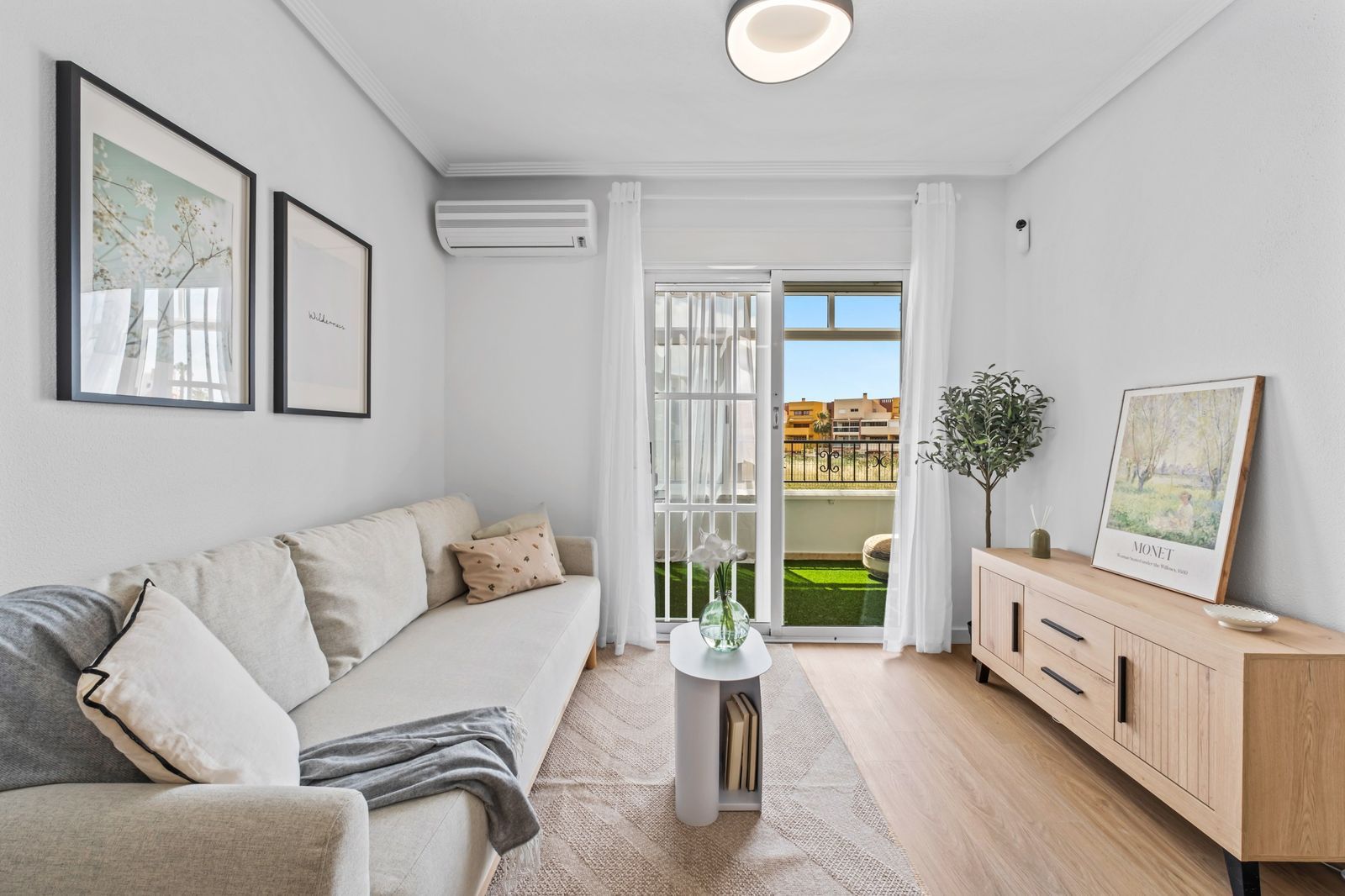 Apartamento de 2 dormitorios en Playa Flamenca - foto 3