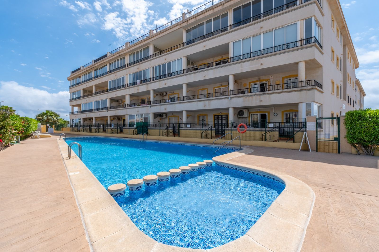 Apartamento de 2 dormitorios en Playa Flamenca - foto 23